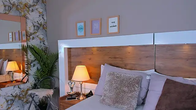 EmaBakker online show from March 14, 2026, 6:41 am