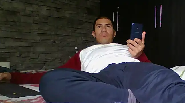 Snapshot of Sexylatin64 chatting on March 18, 2025, 4:48 pm Sexylatin64 online show from March 18, 2025, 4:48 pm