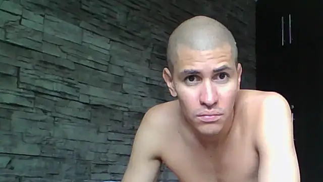 Sexylatin64 online show from May 27, 2026, 3:09 pm