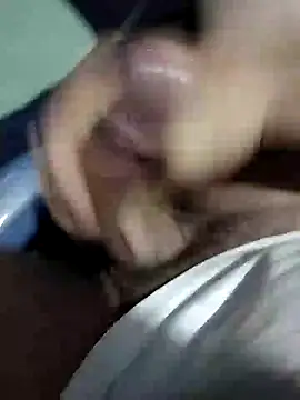 Snapshot of lm279 chatting on December 18, 2024, 8:03 pm lm279 online show from December 18, 2024, 8:03 pm