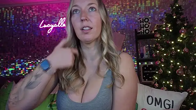 Snapshot of lucyallen4201 chatting on December 20, 2025, 11:50 am lucyallen4201 online show from December 20, 2025, 11:50 am