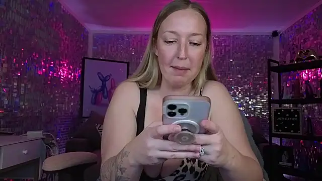 Snapshot of lucyallen4201 chatting on January 12, 2026, 3:50 pm lucyallen4201 online show from January 12, 2026, 3:50 pm