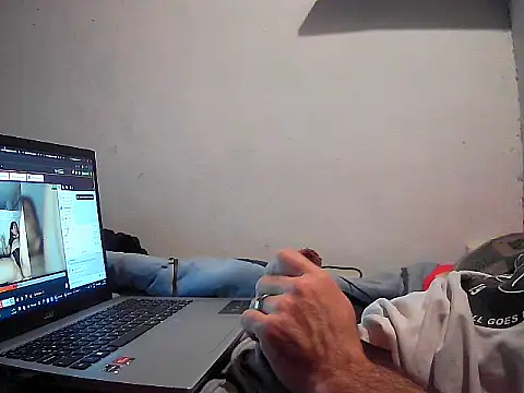 Lolosalvage83 online show from July 26, 2026, 5:37 am