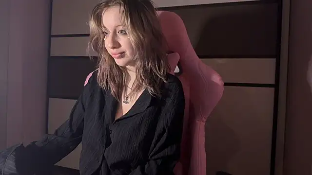 moundliicht1 online show from January 8, 2026, 8:11 pm