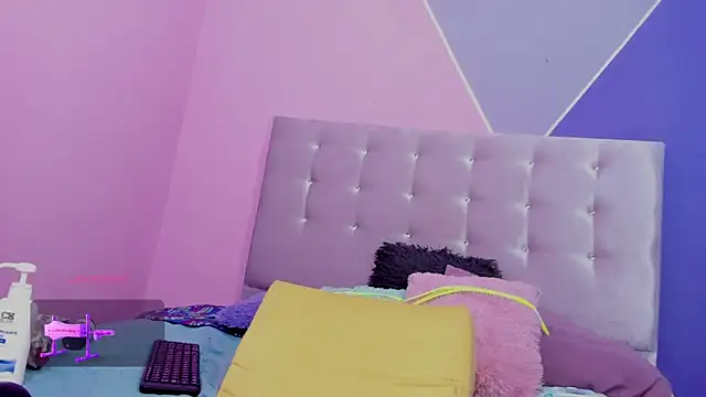 NiaBlanco online show from January 27, 2025, 10:49 pm