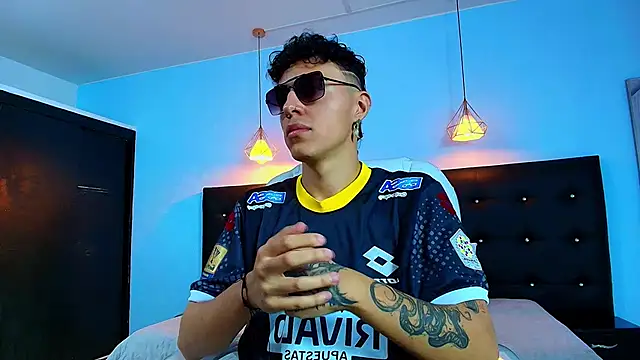 Lobo 17  online show from February 8, 2025, 4:14 am