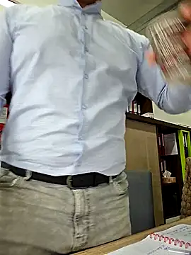 KarlosCarutox online show from September 10, 2025, 11:10 am