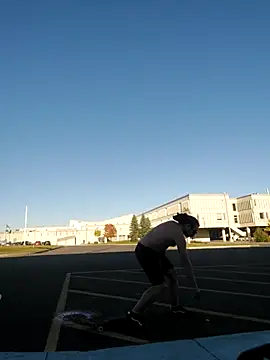 QcMisterv13 online show from October 4, 2025, 9:02 pm