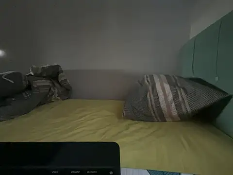 sweetspider35 online show from January 27, 2025, 2:46 pm