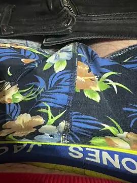 HAPPYKYLI online show from December 23, 2024, 9:29 pm