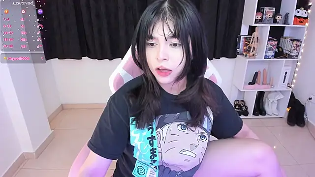 misshoneyxxx online show from March 13, 2025, 3:54 am