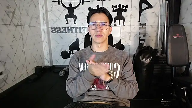 Snapshot of Andy_Joy_ chatting on May 6, 2026, 11:37 am Andy Joy online show from May 6, 2026, 11:37 am