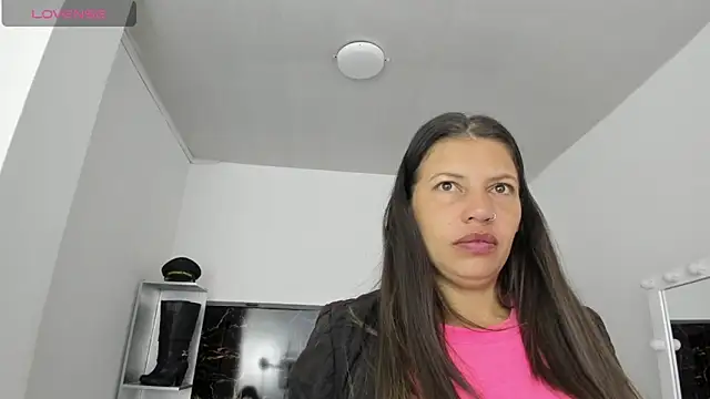 Snapshot of Kathia_Armstrong chatting on January 27, 2025, 1:41 pm Kathia Armstrong online show from January 27, 2025, 1:41 pm