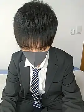 Snapshot of itsme_LEON chatting on March 8, 2025, 1:14 pm itsme LEON online show from March 8, 2025, 1:14 pm