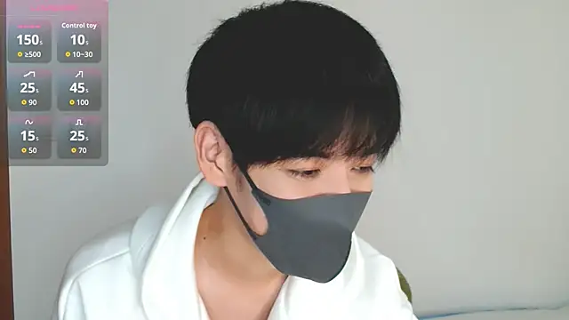 Snapshot of itsme_LEON chatting on September 26, 2025, 1:26 pm itsme LEON online show from September 26, 2025, 1:26 pm