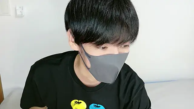 Snapshot of itsme_LEON chatting on October 15, 2025, 1:55 pm itsme LEON online show from October 15, 2025, 1:55 pm