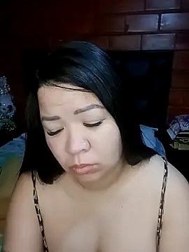 Snapshot of Chantal_lopez chatting on May 10, 2026, 12:43 pm Chantal lopez online show from May 10, 2026, 12:43 pm