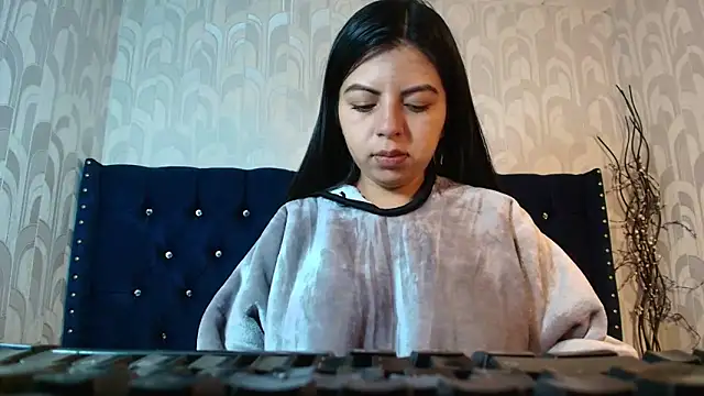 Snapshot of CarolineBrunx chatting on January 16, 2026, 3:54 am CarolineBrunx online show from January 16, 2026, 3:54 am