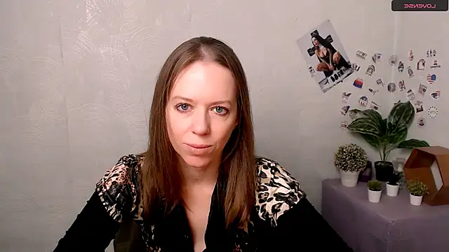 Snapshot of GloriaSi_ chatting on December 5, 2025, 5:38 am GloriaSi online show from December 5, 2025, 5:38 am