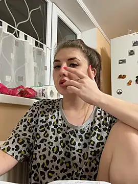 sexyy girl  online show from December 14, 2024, 5:03 pm