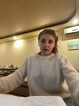 sexyy girl  online show from December 17, 2024, 8:56 am