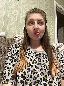 sexyy girl  online show from January 26, 2025, 1:04 pm