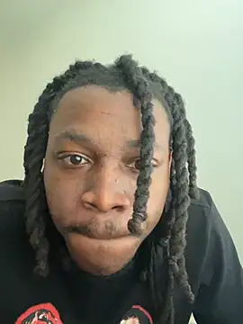 sneakylink13   online show from March 28, 2026, 10:20 pm