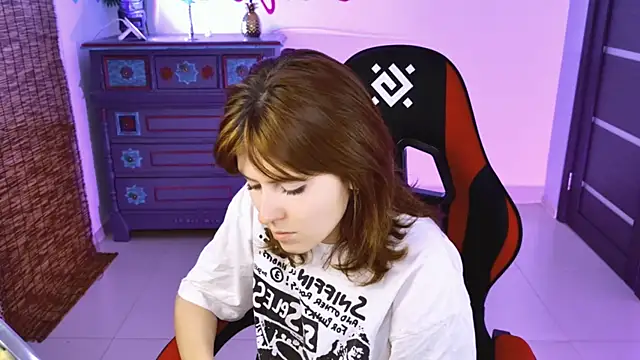 Snapshot of LolaAsmus chatting on November 20, 2025, 3:12 pm LolaAsmus online show from November 20, 2025, 3:12 pm