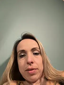 Snapshot of Annelibre chatting on January 24, 2025, 9:15 pm Annelibre online show from January 24, 2025, 9:15 pm