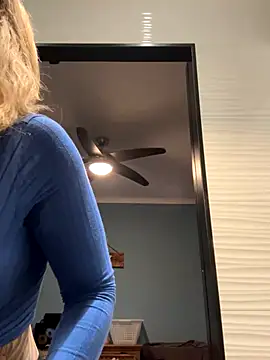 Annelibre online show from November 2, 2025, 6:49 am