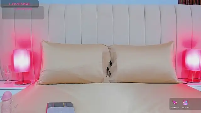 Snapshot of Meli_castillo chatting on February 25, 2025, 7:58 pm Meli castillo online show from February 25, 2025, 7:58 pm