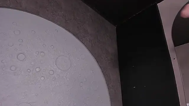 Snapshot of MilaHal_ chatting on February 8, 2025, 9:36 pm MilaHal online show from February 8, 2025, 9:36 pm