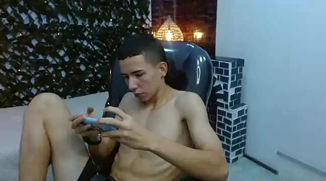 Snapshot of JackSwan18 chatting on December 2, 2024, 4:31 pm JackSwan18 online show from December 2, 2024, 4:31 pm