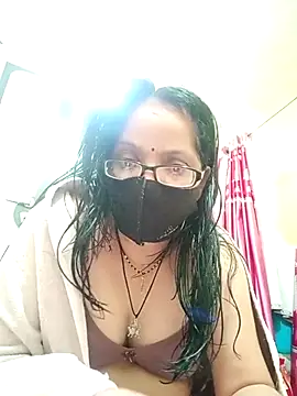 Snapshot of heenage chatting on March 22, 2025, 8:51 am heenage online show from March 22, 2025, 8:51 am