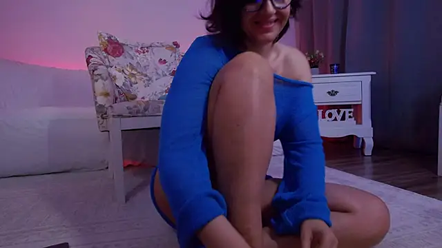 Snapshot of SophieeRain chatting on May 16, 2026, 7:34 pm SophieeRain online show from May 16, 2026, 7:34 pm
