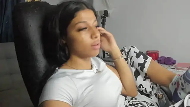 pocahontas lov20 online show from January 14, 2026, 2:39 am