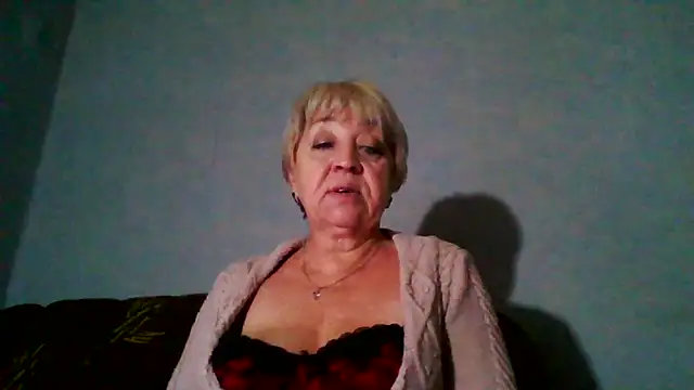 Snapshot of AnjelElinor chatting on November 15, 2025, 6:59 pm AnjelElinor online show from November 15, 2025, 6:59 pm