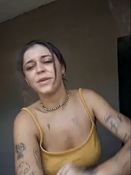 luuhcat09 online show from January 15, 2026, 4:33 pm