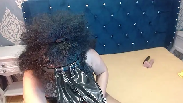 Sofiacowperx online show from February 7, 2026, 6:50 am