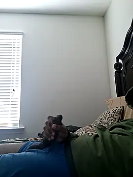 bigboytoy912 online show from April 10, 2026, 5:28 pm