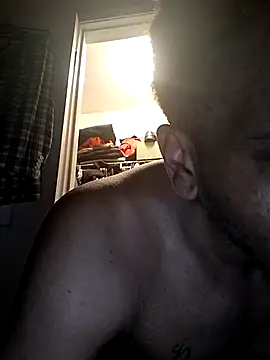 bigboytoy912 online show from June 14, 2026, 2:24 am