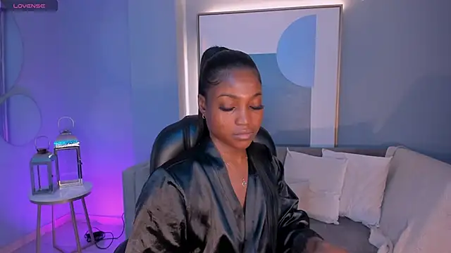 SavannahStorm online show from December 4, 2025, 10:46 am