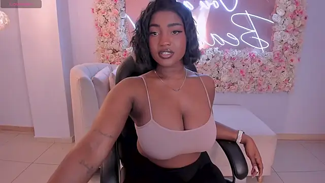 SavannahStorm online show from March 30, 2026, 12:17 pm