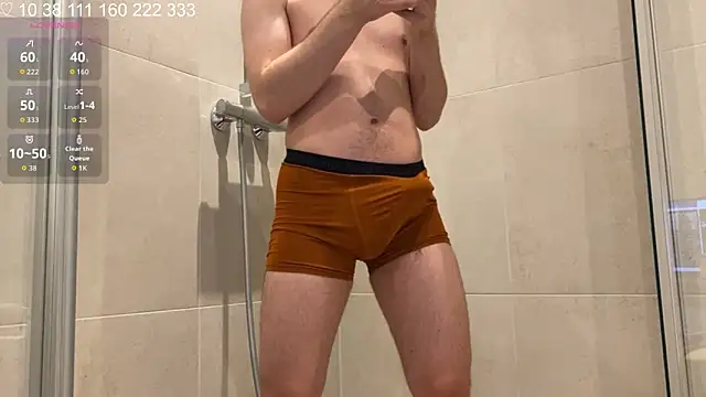 curlyboyy  online show from October 30, 2025, 9:15 pm