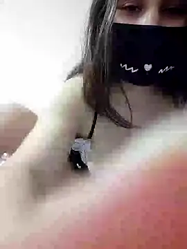 Snapshot of MikaKors chatting on January 18, 2025, 1:29 pm MikaKors online show from January 18, 2025, 1:29 pm