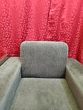 Cute Kritika online show from December 14, 2025, 4:18 am