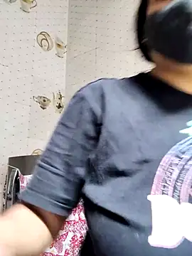 illay love online show from April 12, 2026, 3:11 am