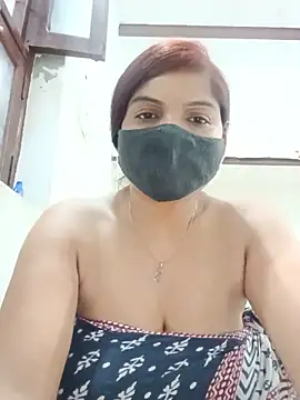 Snapshot of illay_love chatting on May 22, 2026, 5:40 pm illay love online show from May 22, 2026, 5:40 pm