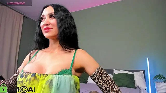 Snapshot of Margaret_Clark_ chatting on February 26, 2025, 1:19 pm Margaret Clark online show from February 26, 2025, 1:19 pm