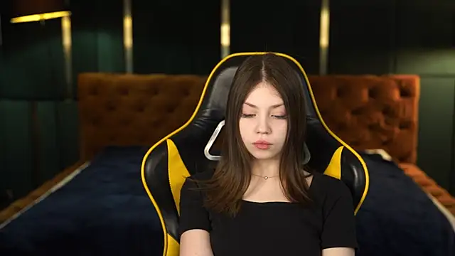 Beatrice 054 online show from February 12, 2025, 12:12 pm